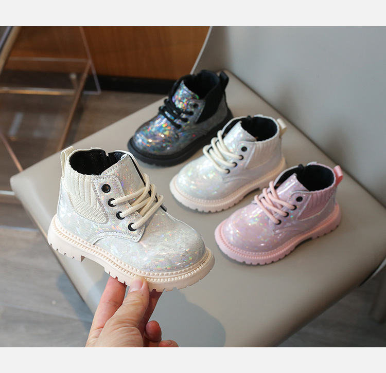 Scarpe autunnali 2024 Nuove scarpe Martin per bambini di taglia media e piccola, stivali corti impermeabili in pelle alla moda per ragazzi_voghion.com