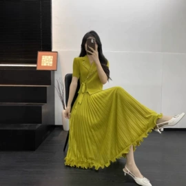 大码连衣裙;大码休闲套装;大码外套