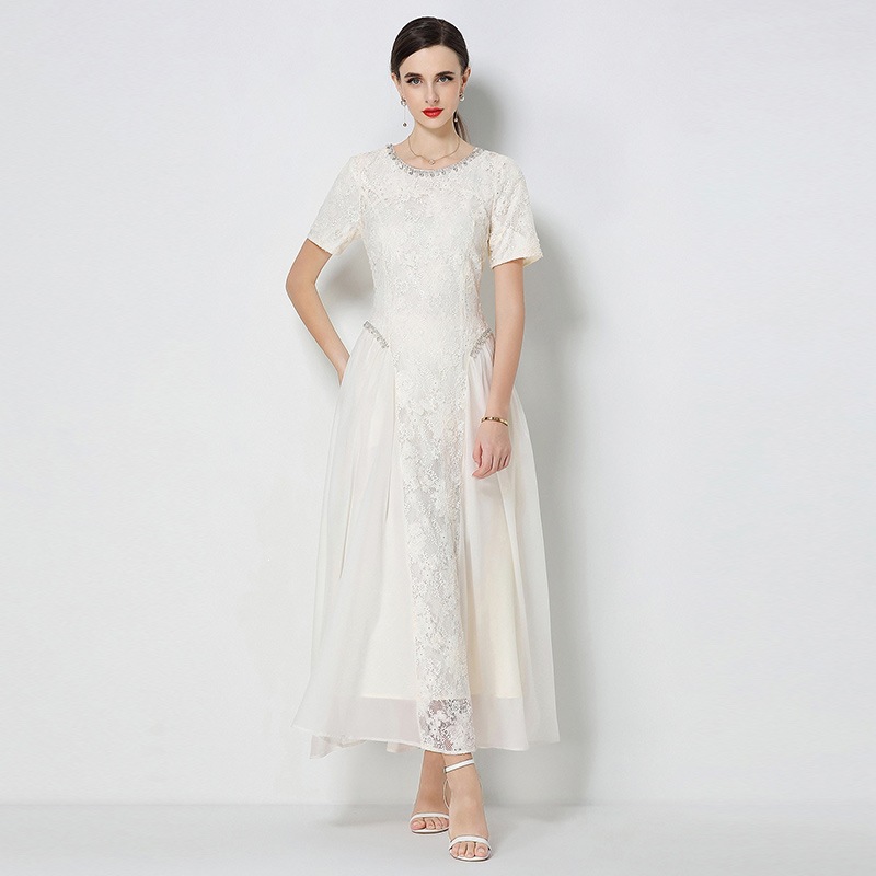 Lace shiffon long dress with a round collar