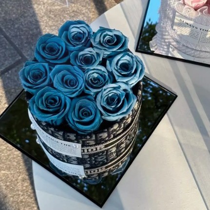 Rosa Preservada, Estilo Fragancia Pequeña, Ramo en Forma de Abrazo, Regalo Creativo para el Día de San Valentín, Adorno de Flores Preservadas de Alta Gama