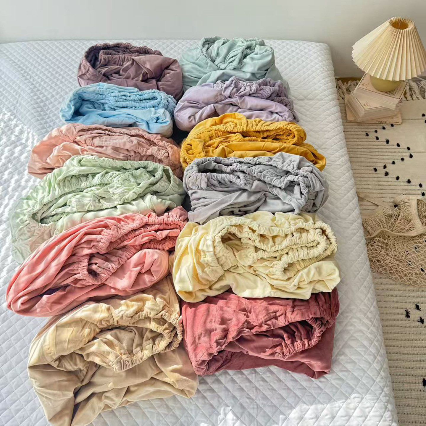 Velvet Hot-Selling Item ~ Japanese Quality 190g Solid Color Milk Velvet Bed Sheet Single Piece Fitted Sheet Three-Piece Set Duvet Cover