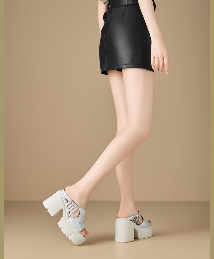 Dép sandal nữ quai chữ V đan da bò, gót vuông 12 cm, đế dày, phong cách tối giản — màu đen chi tiết 1