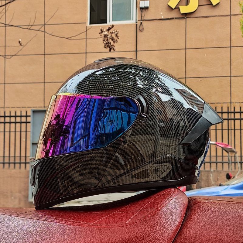 Nuevo casco de motocicleta certificado 3C estándar nacional para hombres, casco cálido Bluetooth de marea nacional para hombres, esquina de personalidad de celebridad de Internet de cuatro estaciones