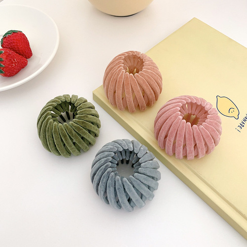 Fashion faux fur nest hair clip for high ponytail, hair accessory for securing Korean bun, essential hair tool