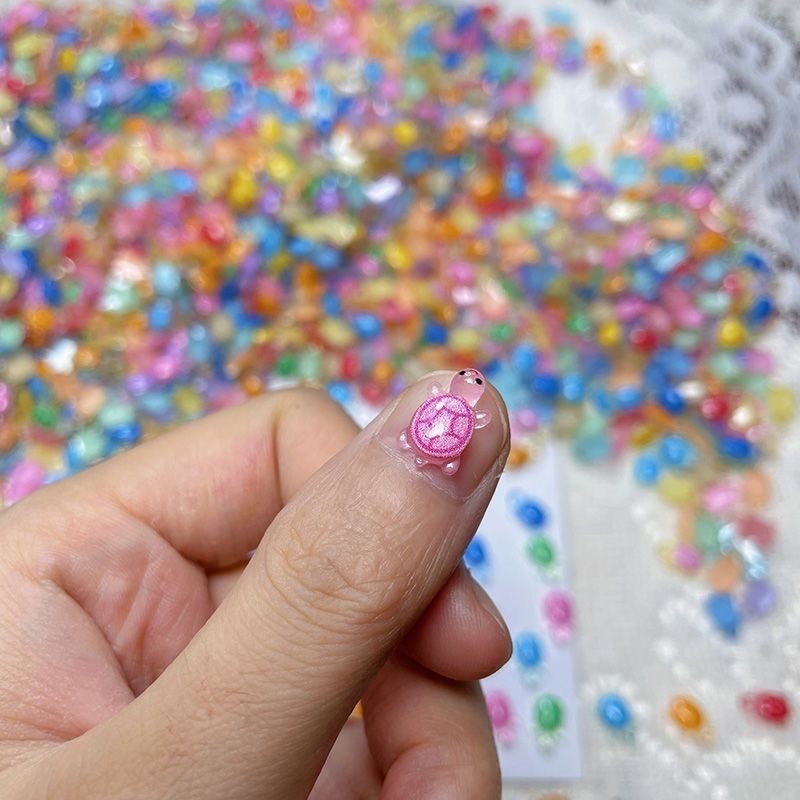 Resina Roja de Internet manicura accesorios de joyería de tortuga pequeña mini dibujos animados pintados para imprimir accesorios de uñas a través del hielo DIY