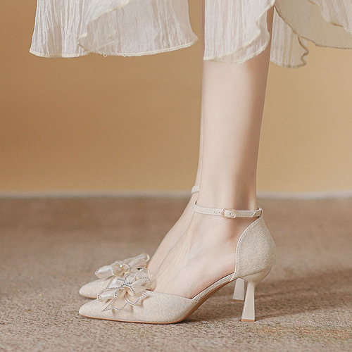 Diamond Butterfly Bow Princess Flat Sandals with Hollow Mid-High Heels 2024 Spring Summer Women's Wedding Shoes Elegant