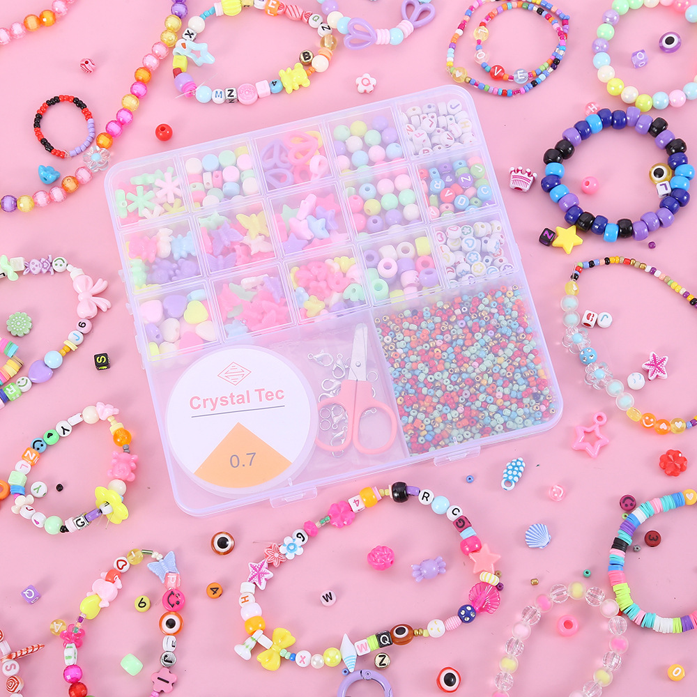 Los niños DIY encadenan cuentas a mano juguetes educativos las niñas usan cuentas para centrarse en el entrenamiento de joyas, pulseras y materiales de collar