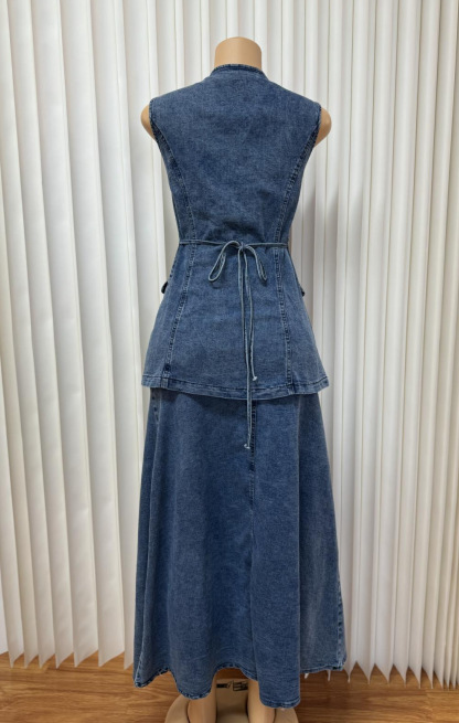 Completo donna in denim top senza maniche e gonna lunga con tasche_voghion.com