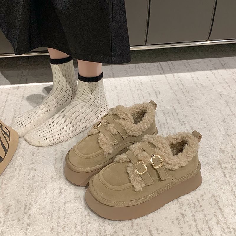 Zapatos de algodón de invierno para mujeres 2024 nueva moda perezosa con un pedazo de algodón de nieve retro botones de lana