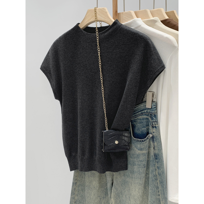 Foreign Trade Brand Half-Turtleneck Sleeveless Knit Sweater for Women, Summer Slim-Fit Design, Waist-Cinching, High-End Feel Foreign Trade Brand Half-Turtleneck Sleeveless Knit Sweater for Women, Summer Slim-Fit Design, Waist-Cinching, High-End Feel