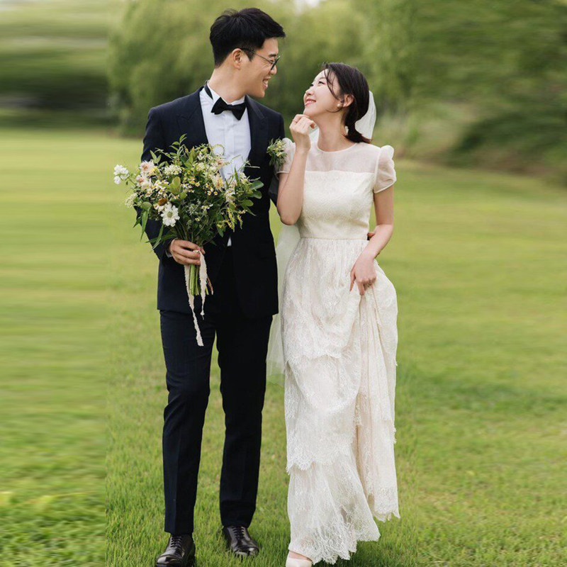French-Style Lace Light Wedding Dress, Niche Vintage Bridal Gown, Light Luxury Niche Engagement Dress, Registration White Dress