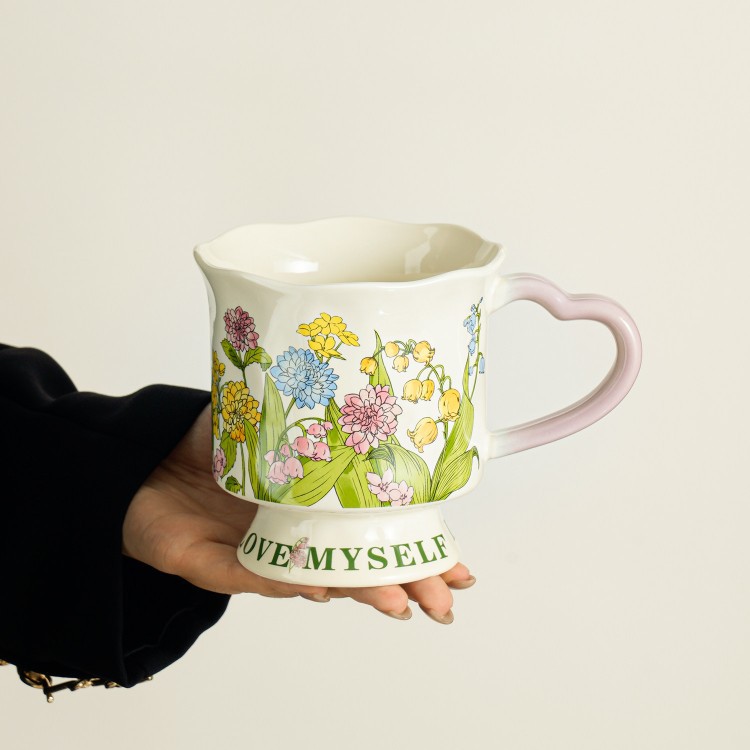 Daisy High Foot Cup-Peach Heart Purple Handle (en inglés)