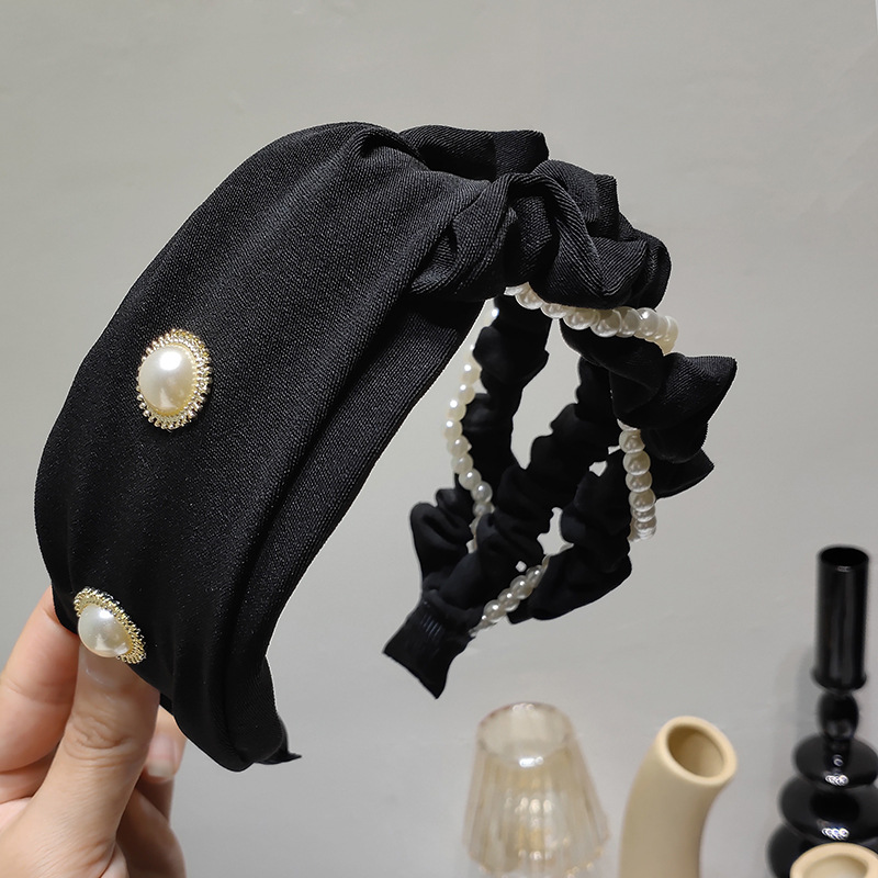 Korea Wide-brimmed Pearl Fold Headband Wholesale display picture 3