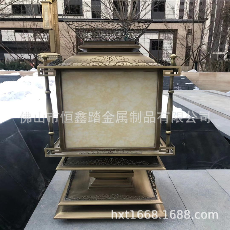 建发不锈钢仿黄铜灯箱  园建镂空雕花透光效果不锈钢方形灯箱
