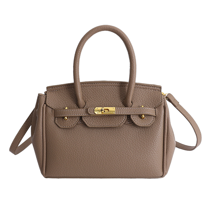 Textura de nicho de diseño de platino de mujer 2026 nuevo estilo simple de moda diaria de un solo hombro bolsa de tramo inclinada image 13