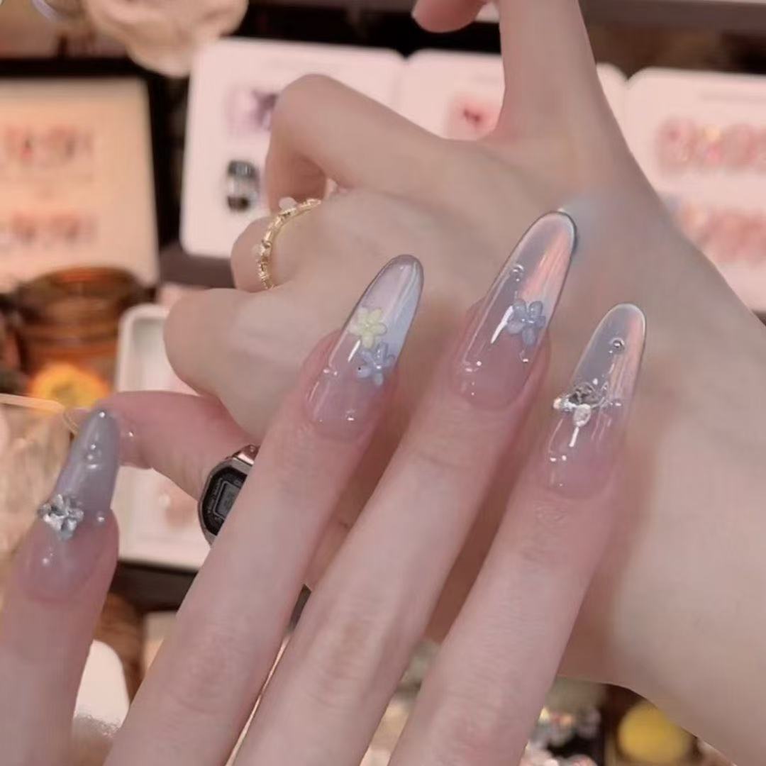 [Flores azules] Flores azules en primavera, uñas de uñas hechas a mano, sensación de alto nivel, blanco desmontable