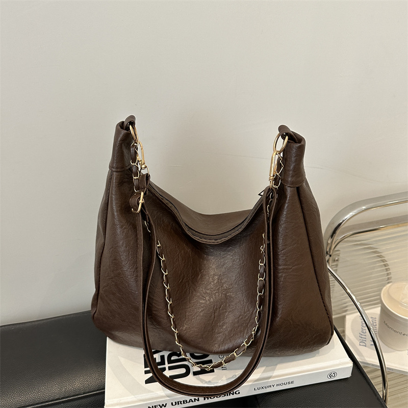 Bolsa de hombro de moda casual de gran capacidad para mujeres 2024 nueva bolsa de viaje simple transfronteriza bolsa de viaje casual de gran capacidad bolsa de mano