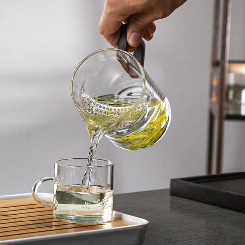Wholesale office household wooden crescent fair cup punched filter integrated glass cup scented tea green tea tea cup