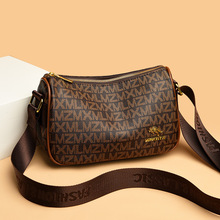 蓝之馨袋鼠女包时尚斜挎包女2023新款百搭妈妈包宽肩带印花单肩包