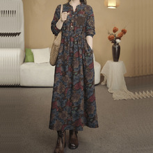 棉麻连衣裙复古文艺长袖印花A字裙春秋新款v领洋气宽松休闲碎花裙