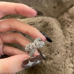 Light Luxury Zircon Vintage Cross-Design Hollow Ring in Cool Minimalist Style, Personalized Open-Finger Ring for the Index Finger&mdash;Versatile Korean Instagram-Worthy Jewelry