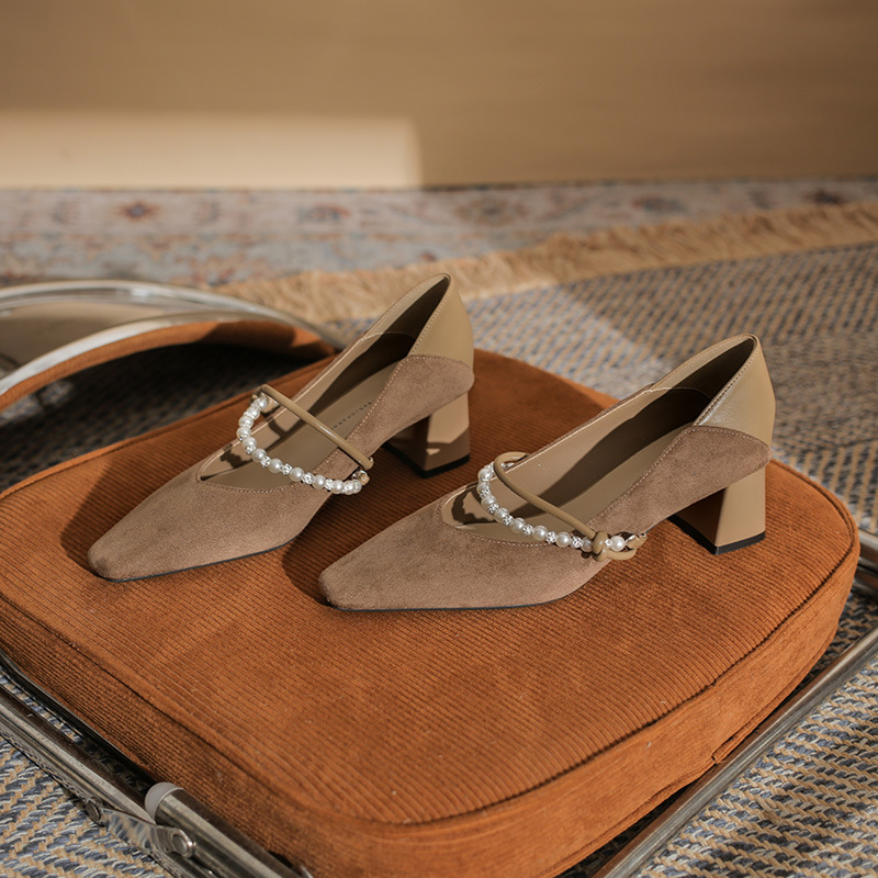 Elegante Damen Pumps Mit Perlenkette Und Bequemem Blockabsatz_voghion.com