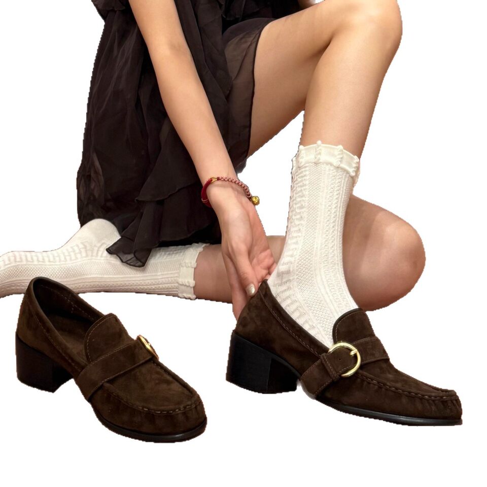 Giày lười nữ mũi tròn nhún gót thô, chất liệu nhung, gót 6 cm — Màu nâu