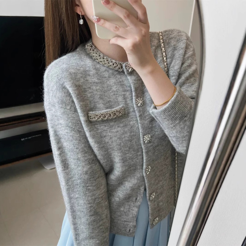 Sweater Women's Autumn and Winter Grey Rhinestone Round Neck Slim Knitted Cardigan French Style Chanel Style Design Long Sleeve Top