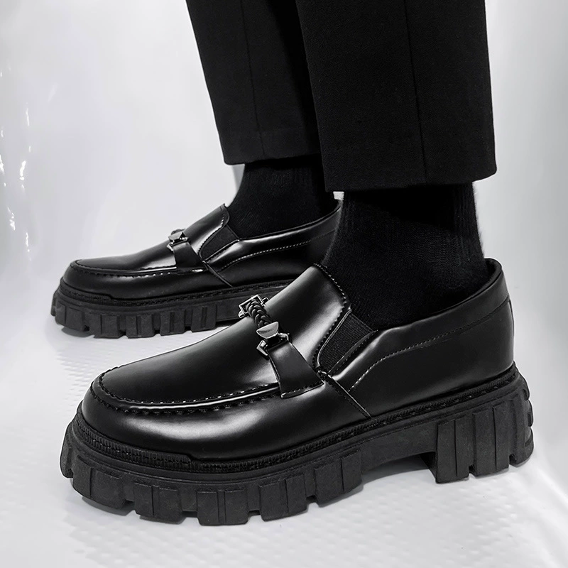 Весна 2024, кожаная обувь в британском стиле, мужская обувь на толстой подошве, туфли без шнуровки с низким берцем, лоферы, повседневная мужская обувь на одной ноге