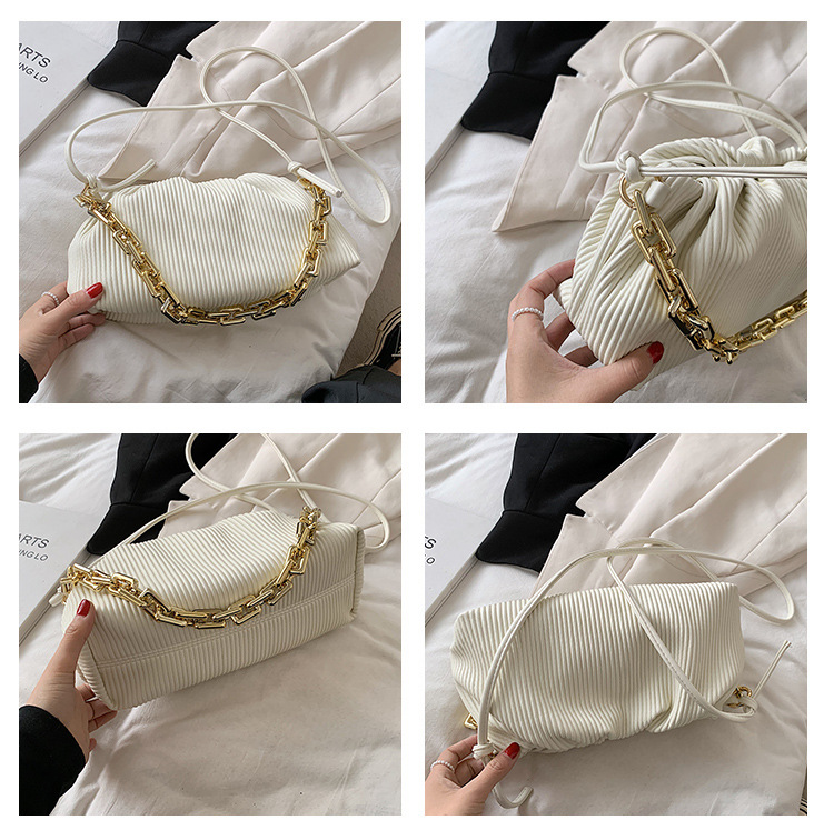 Nihaojewelry Casual Solid Color Folds Single Shoulder Cross-body Thick Chain Handbags Wholesale display picture 1