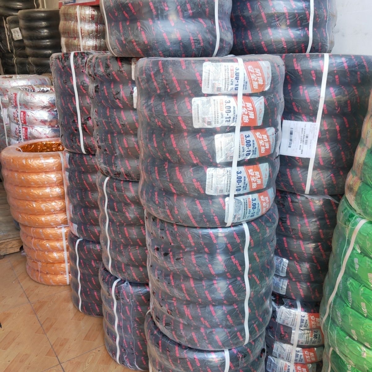 Vacuum Tire Electric Vehicle Tire 14/2.50/3.00-10, Various Models, Universal for Motorcycles, Anti-Slip for Electric Bikes