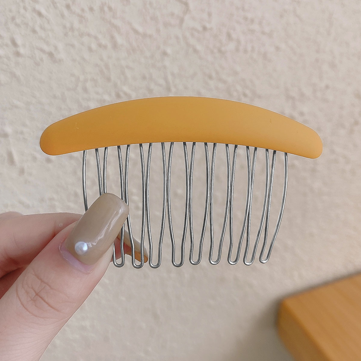 Enchufe inverso flequillo peine del pelo cabeza de la cacerola accesorios para el cabello Coreano femenino dulce insertar peine cabeza trasera cabello roto updo tarjeta de pelo clip de enchufe