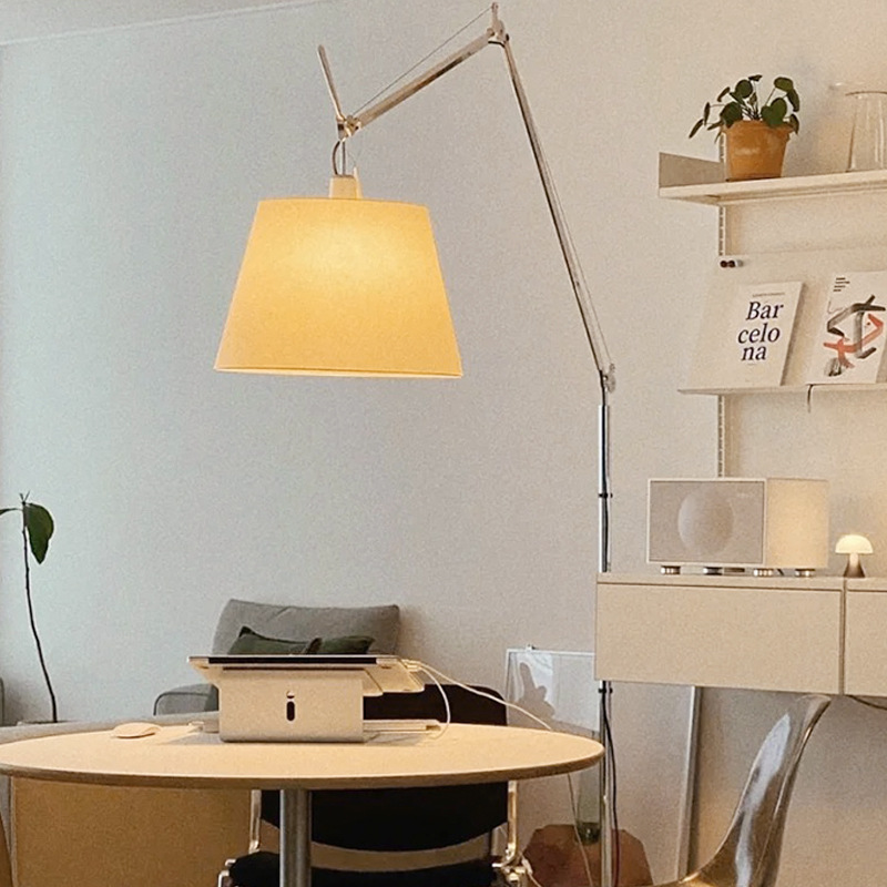 Lámpara de pie con forma de caña de pescar, lámpara de ambiente de alta gama para sala de estar, sofá, dormitorio principal, accesorios de iluminación creativos nórdicos