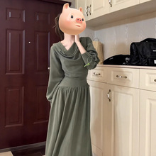 新中式绿色长袖连衣裙子女早秋季2025新款高级感气质收腰a字长裙