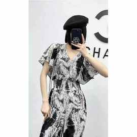 时尚连体裤~2025年夏季新款收腰显瘦v领连体衣女休闲潮流拖地裤潮