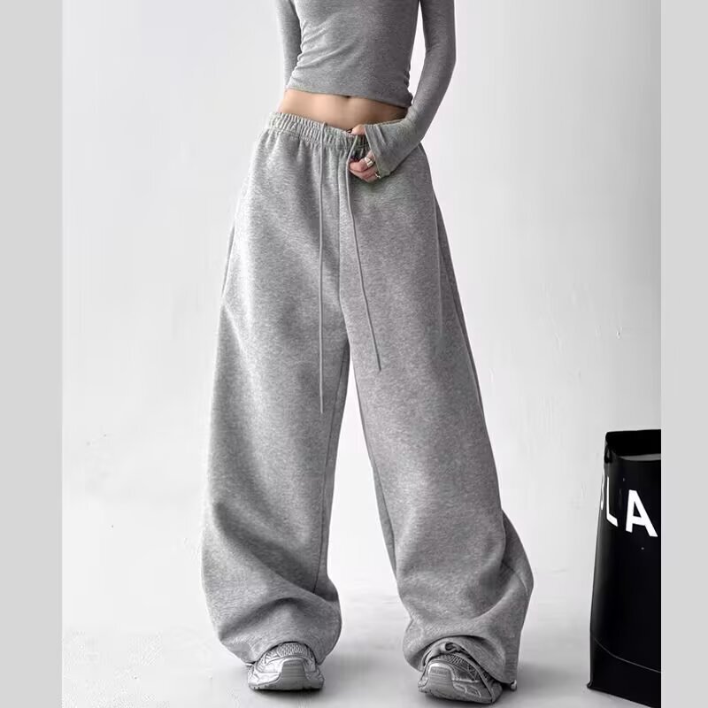 Step into American-Style Women's 2025 Winter New Loose Slimming Wide-Leg Straight Casual Scimitar Extended Sweatpants