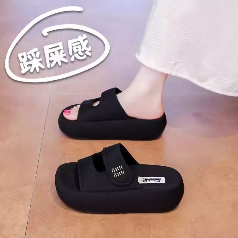 2026 verano nuevo color sólido grueso dedos descubiertos simple clásico coreano casa respirado hueco zapatillas de playa