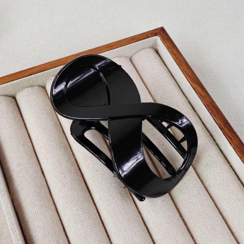 8cm glossy black figure 8 clip