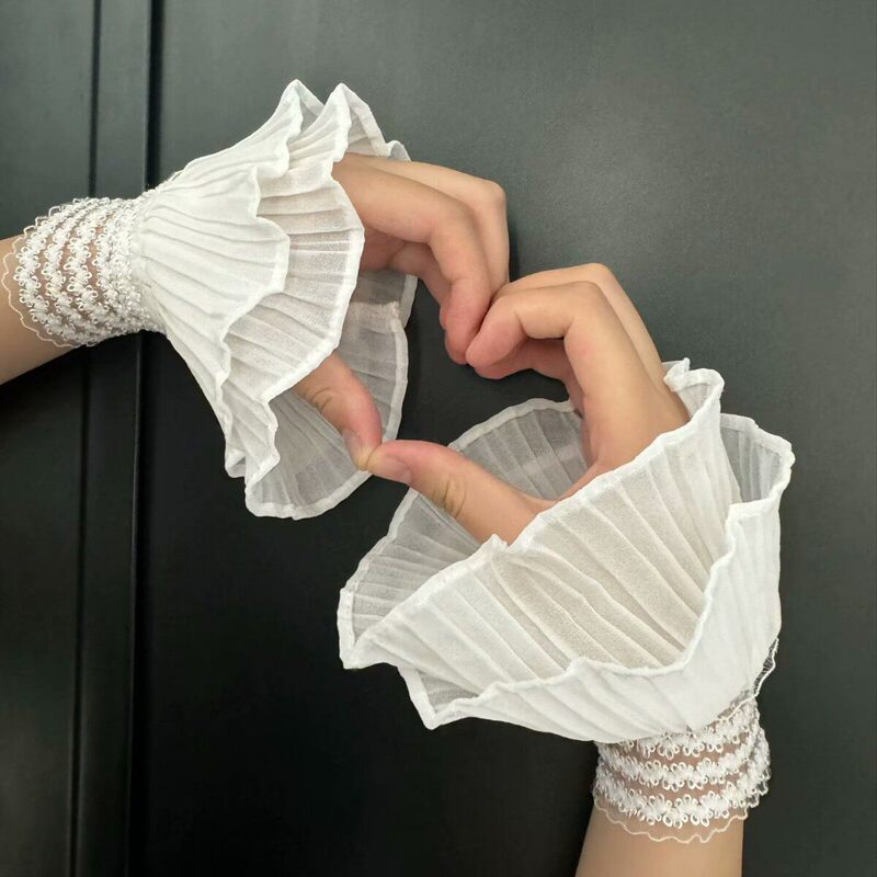 Pleated Chiffon Fake Sleeves for Women, Double-Layer Ruffled Fake Cuffs, Photography Props, Wrist Sleeves, Versatile Sweatshirt Decorations Pleated Chiffon Fake Sleeves for Women, Double-Layer Ruffled Fake Cuffs, Photography Props, Wrist Sleeves, Versatile Sweatshirt Decorations
