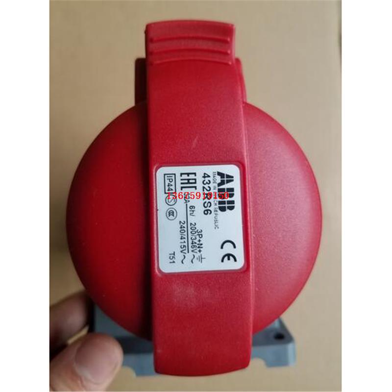 ABB五极墙装工业插座  432RS6   32A  346-415V  防溅型 IP44