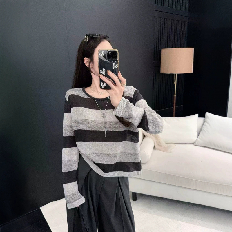 Backless buttoned design with subtle details, striped faux two-piece knit cardigan for women, long-sleeved thin jacket top Backless buttoned design with subtle details, striped faux two-piece knit cardigan for women, long-sleeved thin jacket top