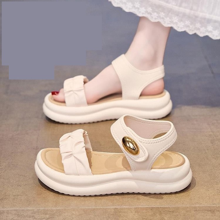 Sandalias deportivas de moda para mujeres de verano 2026 nuevo estilo de estilo universal pequeño viento de velcro de moda zapatos de playa antideslizantes