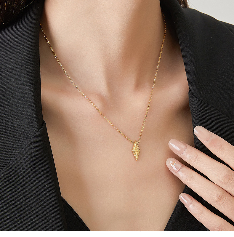 Fashion Rhombus Titanium Steel Gold Plated Pendant Necklace 1 Piece
