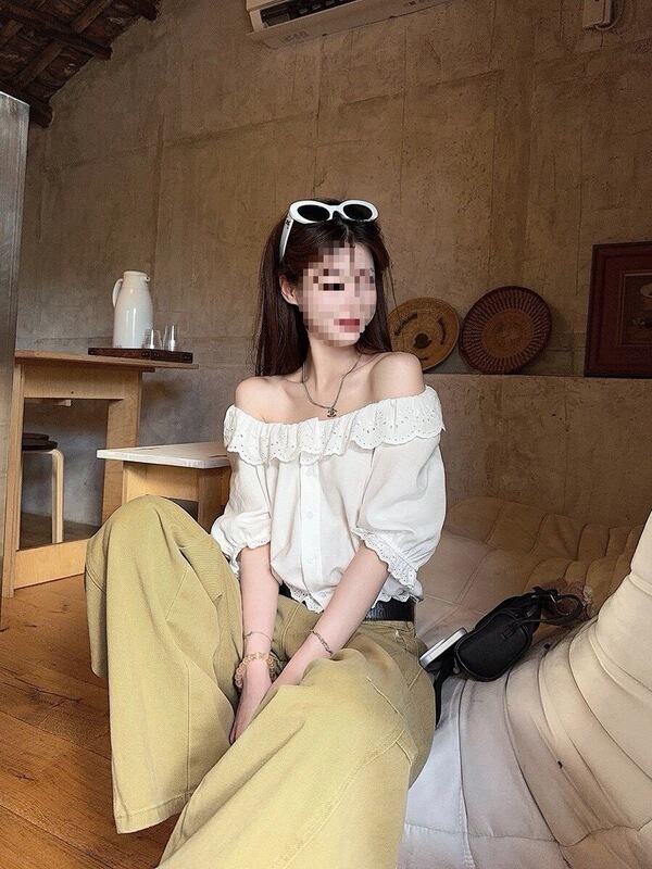 French-Style White Lace Trim Doll Shirt for Women, Summer Short Elegant Blouse, Off-Shoulder High-Stretch Top French-Style White Lace Trim Doll Shirt for Women, Summer Short Elegant Blouse, Off-Shoulder High-Stretch Top