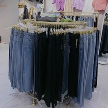 ��ɫ�A�η��b���·�չʾ��ͯ�b��؛�����ѝ���Ѝu��Ů�b����¼�