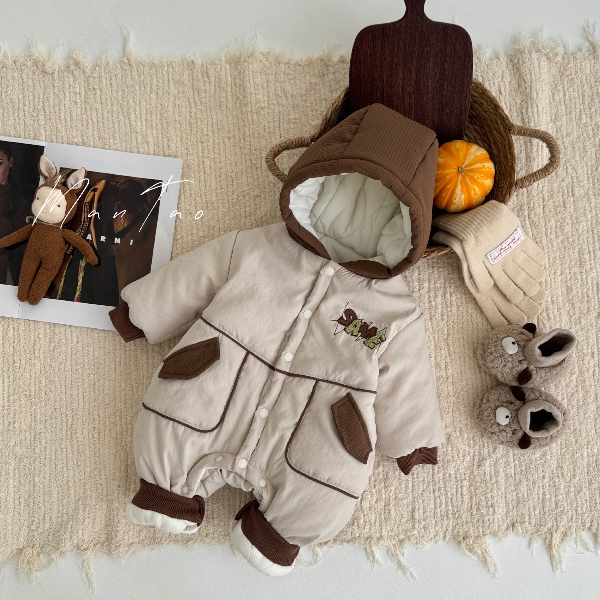 Invierno nuevo estilo bebé coreano estilo occidental cosido letras engrosamiento cálido bebé acolchado de una pieza a servicio exterior 1