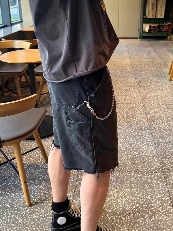 Dujia スポット正しいバージョン MM 新しいスタイルのほつれカジュアルデニムショートパンツ、ファッショナブルで多用途、男性と女性用|undefined