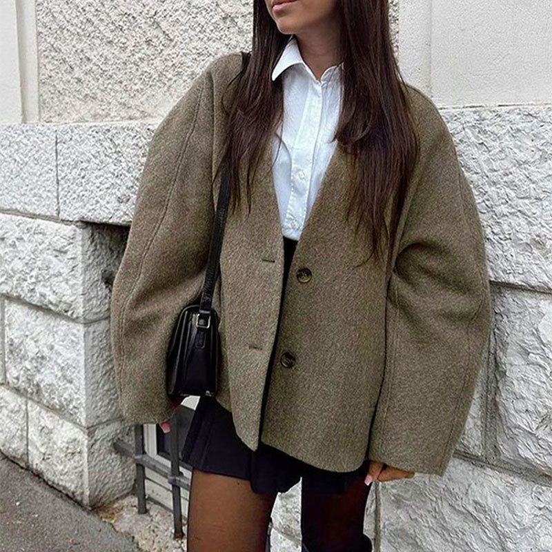 Wg058V Quality Model 2024 Winter Style Velvet Sweater Women's Polyester Cardigan V-Neck Loose Fit Women's Sweatshirt