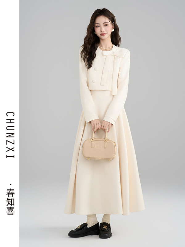 春知喜法式富家千金小香风套装女秋冬新款蝴蝶结外套半身裙两件套|undefined