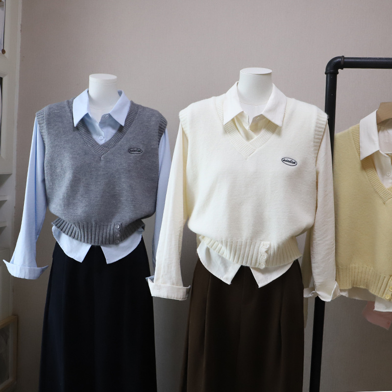 [Bizheng] 2025 New Autumn and Winter Korean Fashion Two-Piece Shirt + Letter Embroidered Knitted Vest for Women 5696